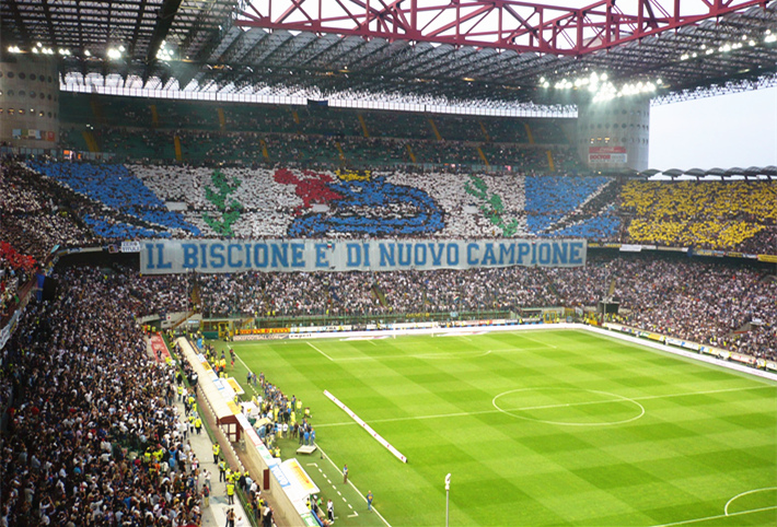 Italy Football Field Enforce to Equip Cardiac Defibrillator